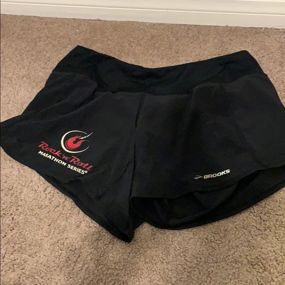 Brooks Women’s Running Shorts with Lining - Small